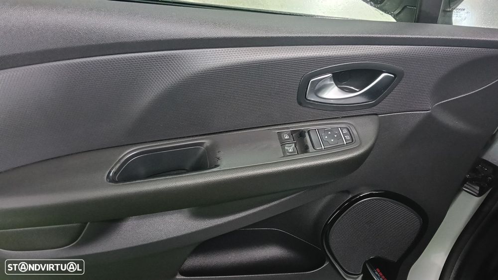 Renault Clio Sport Tourer 0.9 TCe Limited Edition - 8