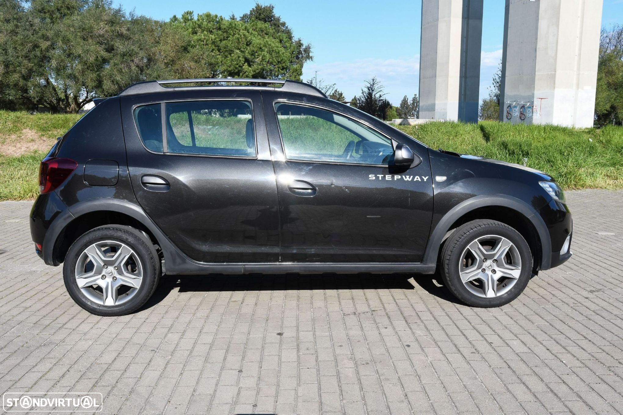 Dacia Sandero 0.9 TCe SL Stepway of Life - 4