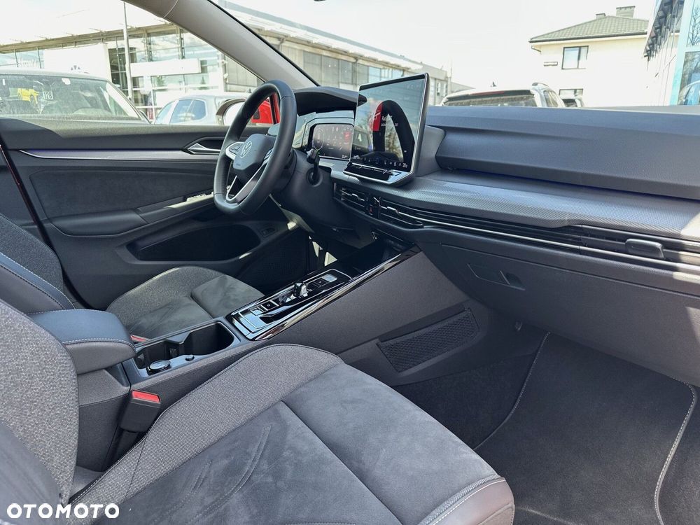 Volkswagen Golf - 11