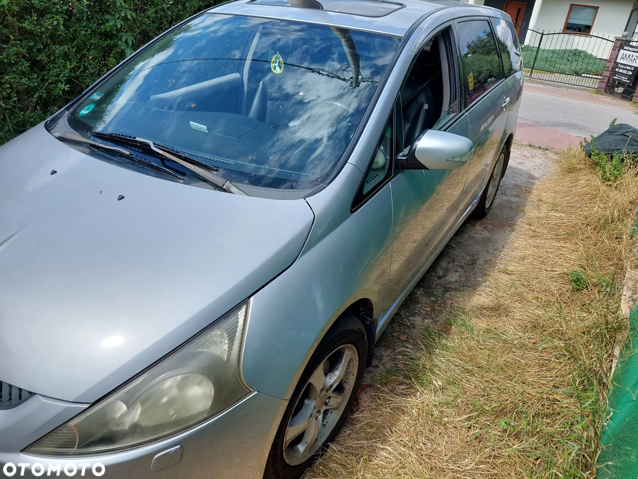 Mitsubishi Grandis 2.0 DI-D 6-Sitzer Intense - 2