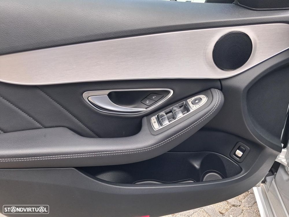 Mercedes-Benz C 300 de AMG Line - 8
