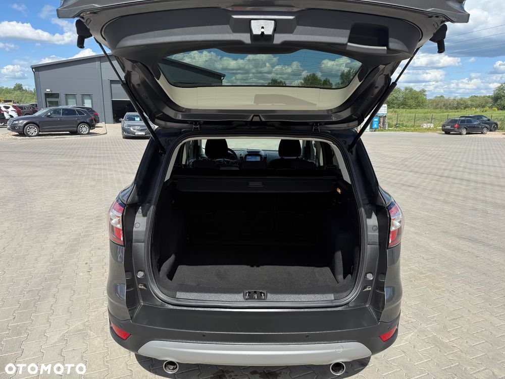 Ford Kuga 1.5 EcoBoost 2x4 Titanium - 9