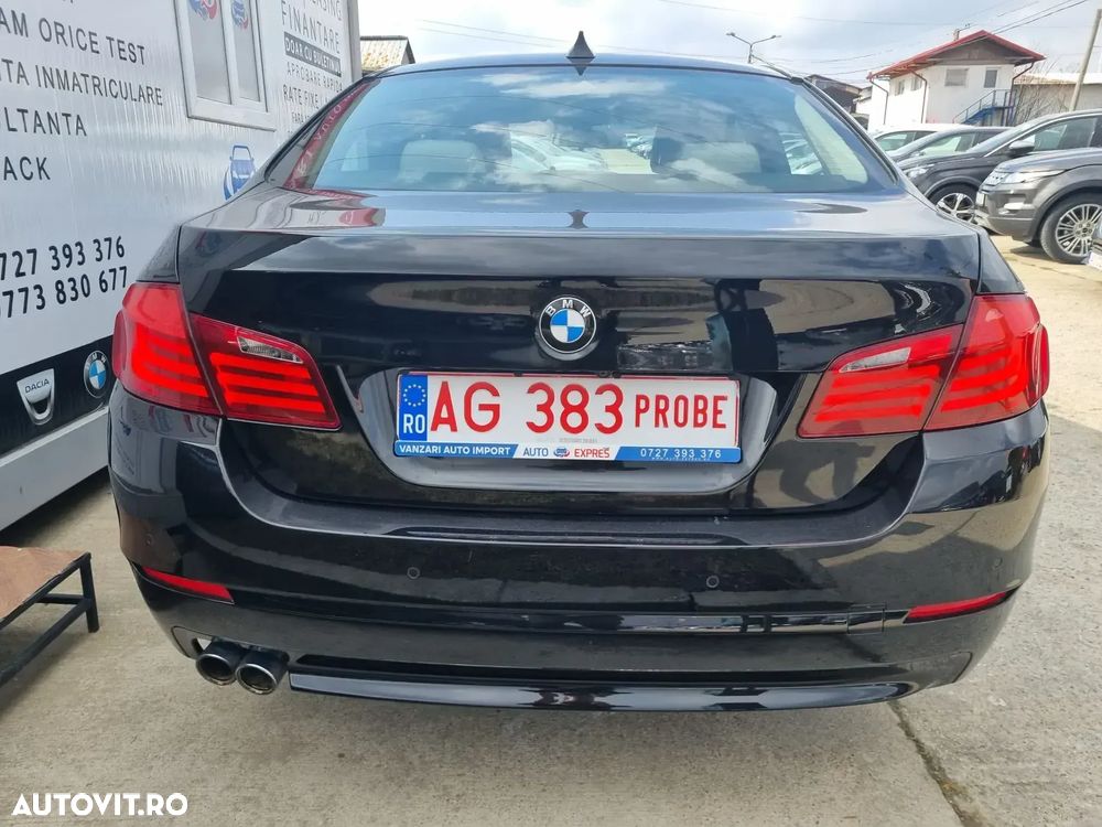 BMW Seria 5 520d Aut. Luxury Line - 7