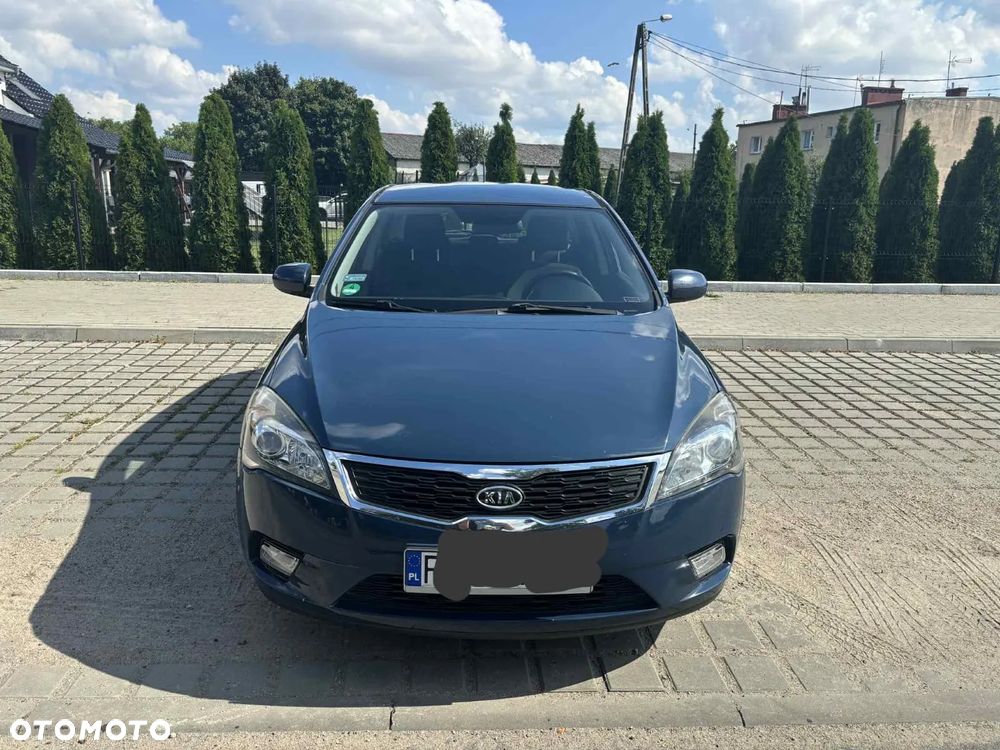 Kia Ceed - 6
