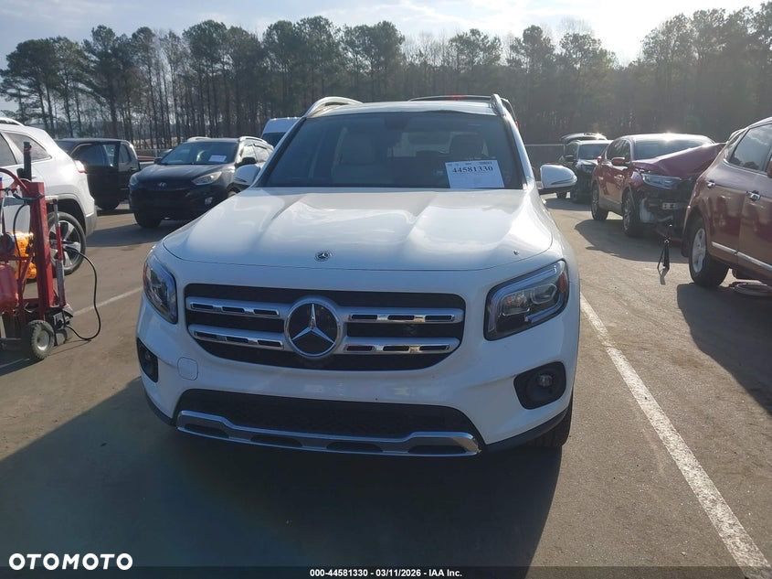 Mercedes-Benz GLB 250 8G-DCT Progressive - 11