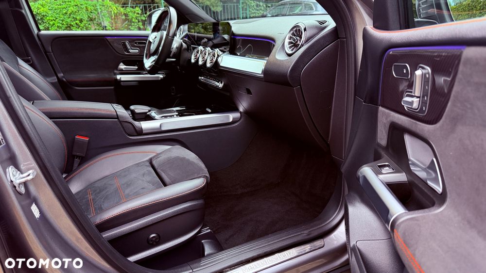 Mercedes-Benz GLB 200 d 8G-DCT AMG Line - 23