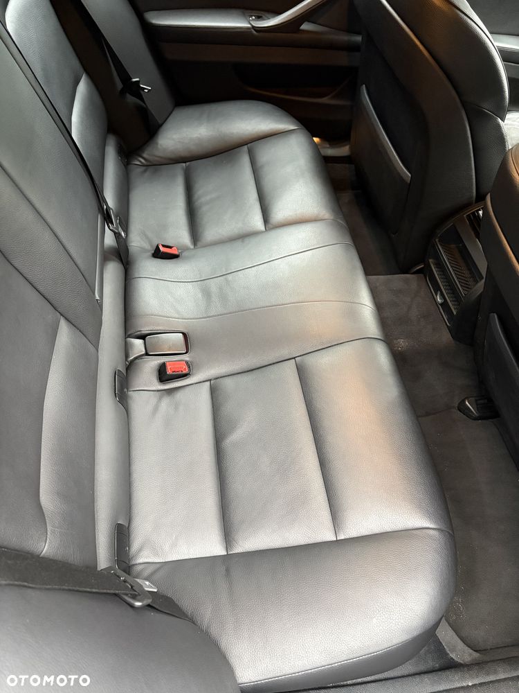 BMW Seria 5 520d Touring - 36