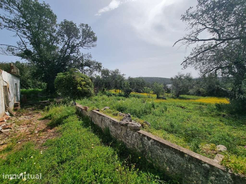Terreno com dois artigos urbanos, para construção de moradias - Loulé - Grande imagem: 4/21