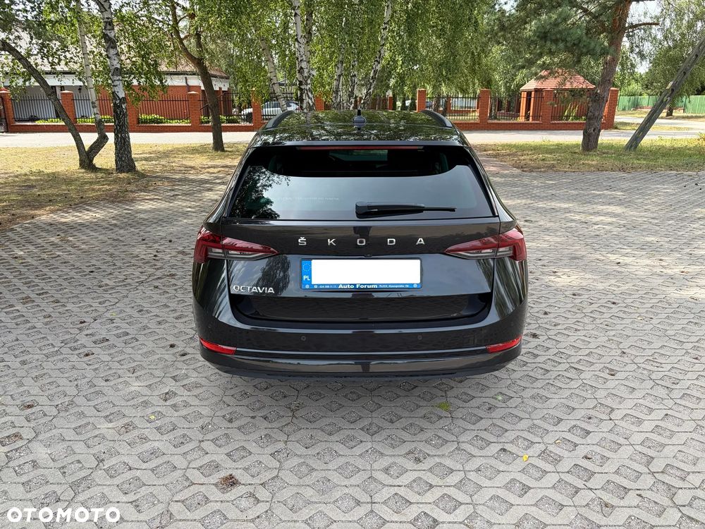 Skoda Octavia 2.0 TDI Ambition DSG - 8