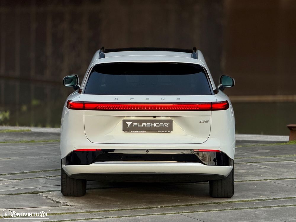 Xpeng G9 98 kWh Long Range - 21