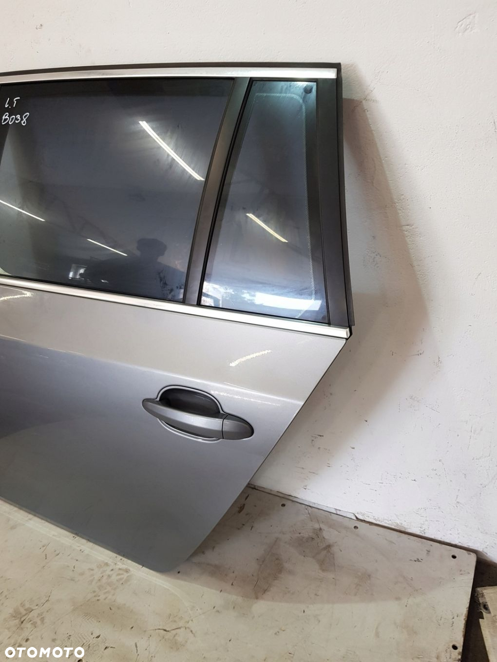DRZWI LEWE LEWY TYŁ BMW E61 LCI EUR SPACEGRAU METALLIC A52/7 - 7