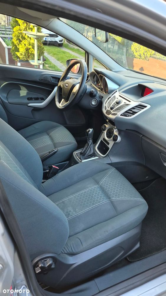 Ford Fiesta 1.4 Titanium - 14