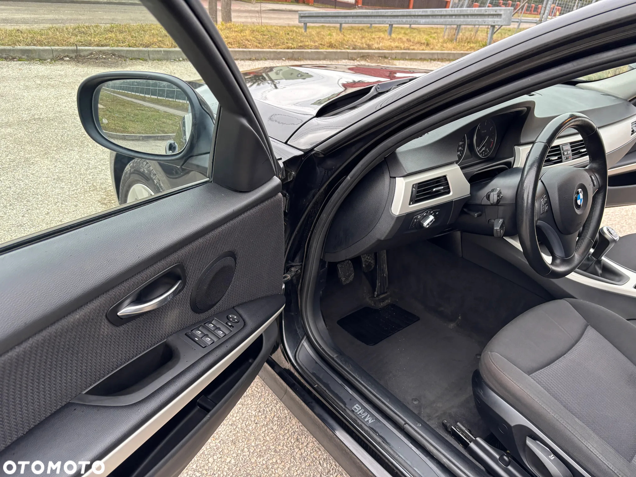 BMW Seria 3 320d Touring Efficient Dynamics Edition - 11
