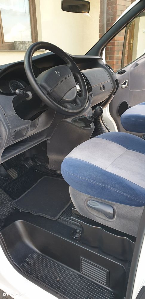 Renault Trafic - 18