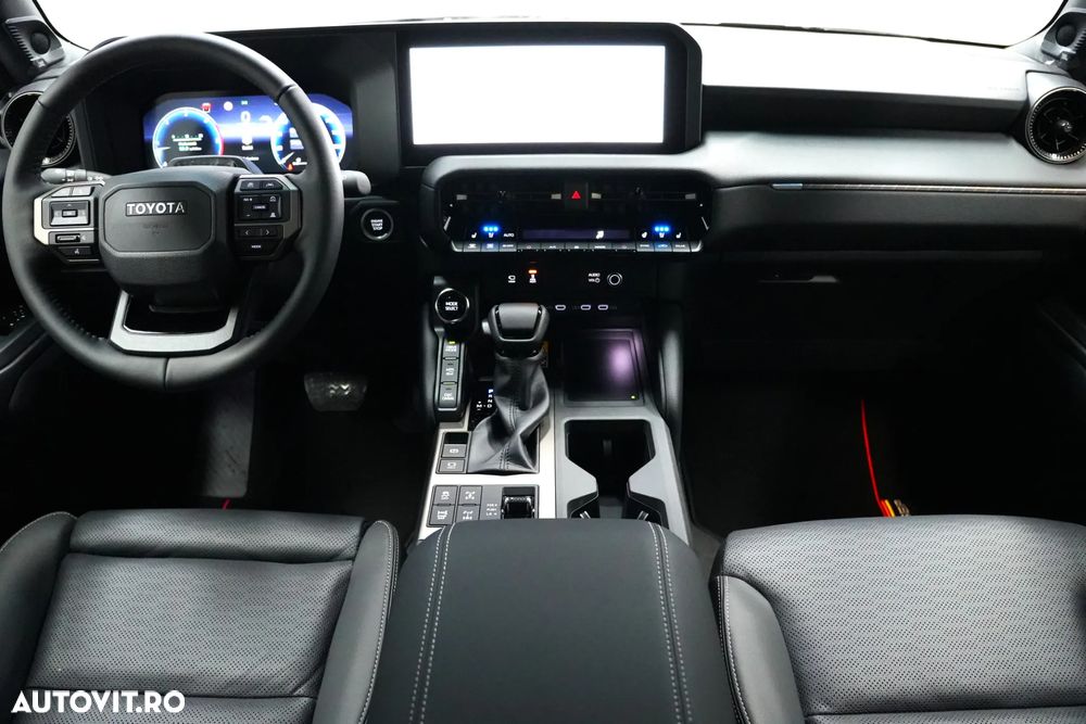 Toyota Land Cruiser - 12