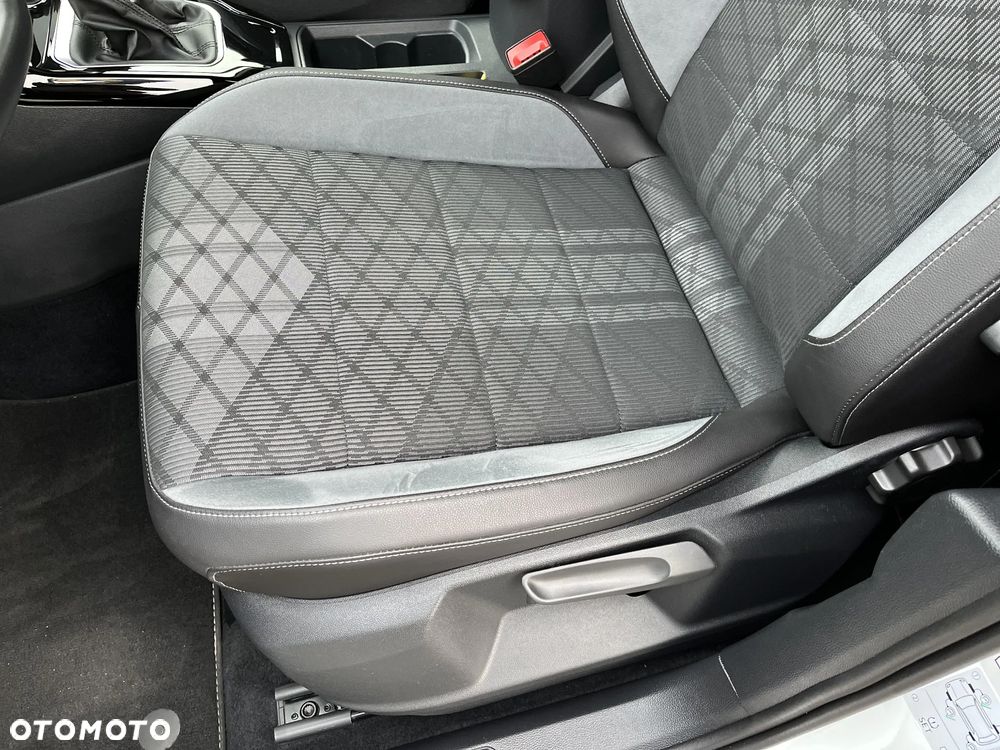 Volkswagen T-Roc 1.5 TSI R-Line DSG - 12