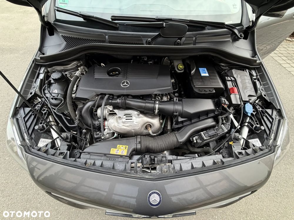 Mercedes-Benz Klasa B 200 7G-DCT Edition - 33
