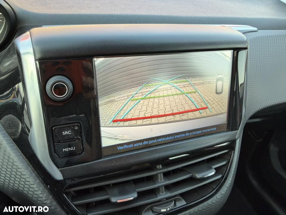 Peugeot 208 PureTech 110 Stop & Start EAT6 Allure - 14