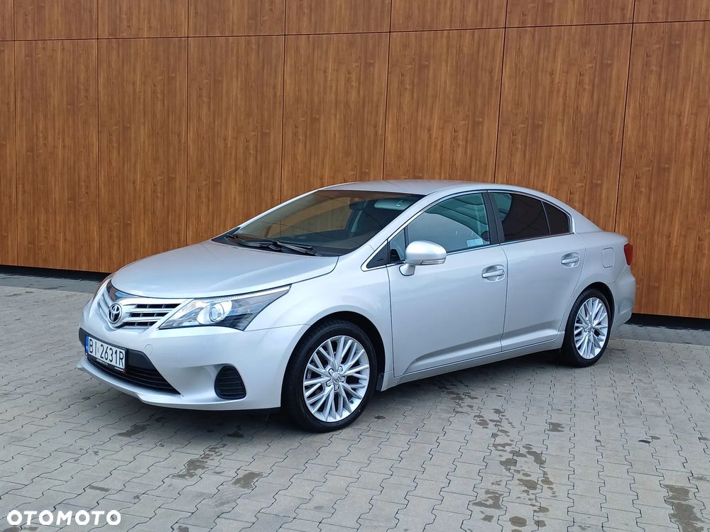 Toyota Avensis 2.0 D-4D Luna - 12