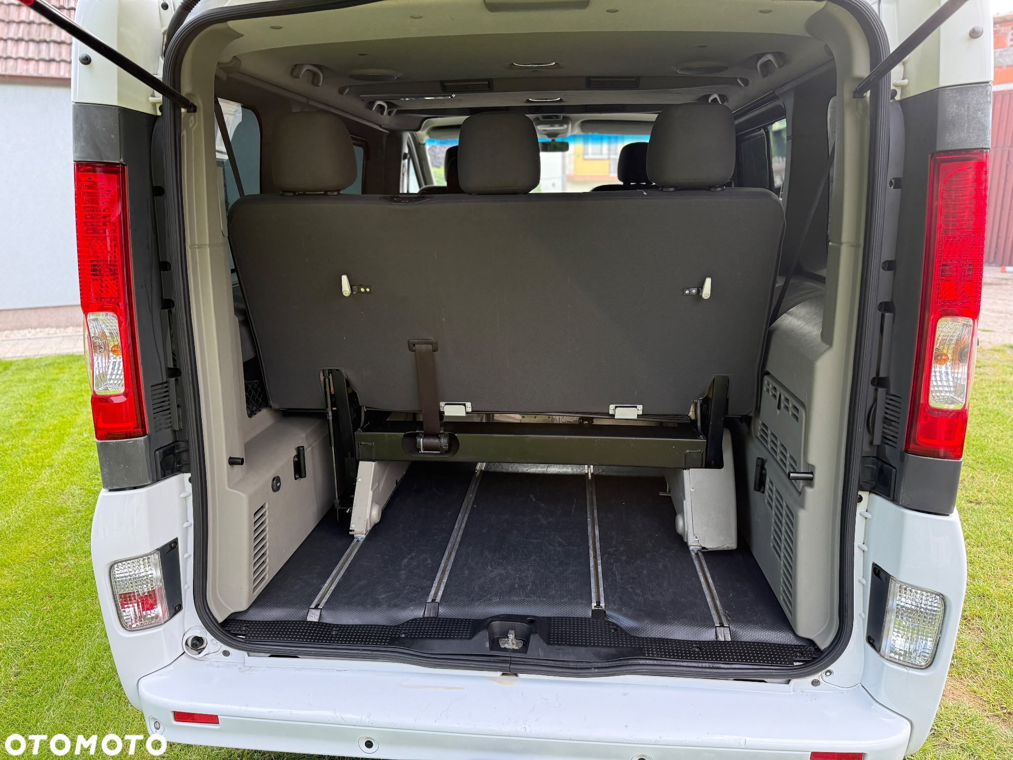Opel Vivaro L1H1 Tour Cosmo - 17