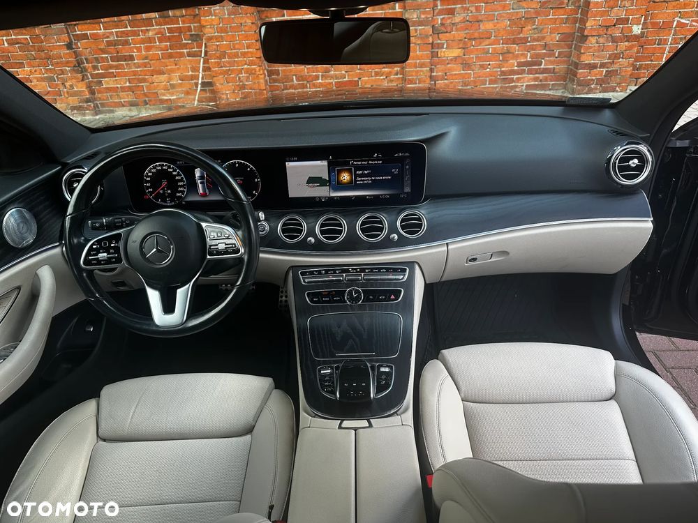 Mercedes-Benz Klasa E 220 d Business Edition 9G-TRONIC - 18