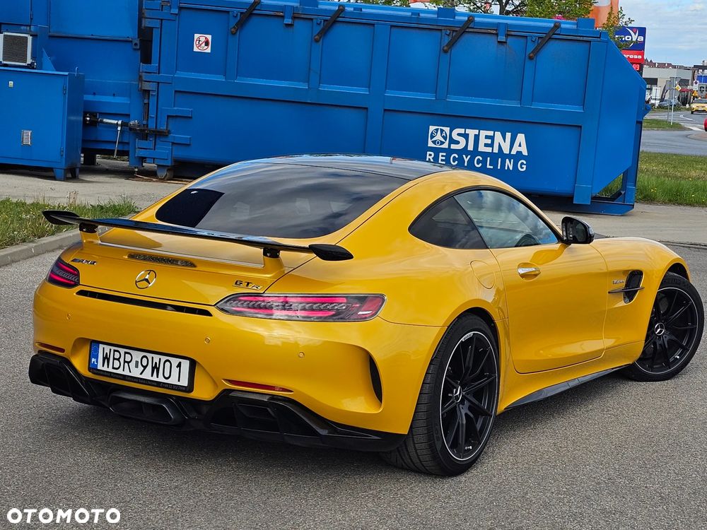 Mercedes-Benz AMG GT R - 9