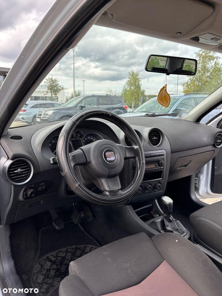 Seat Ibiza SC 1.4 16V Sport - 7