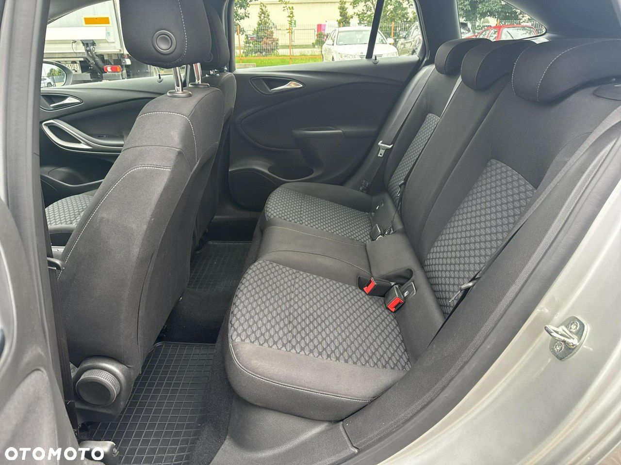 Opel Astra V 1.4 T Edition S&S - 15