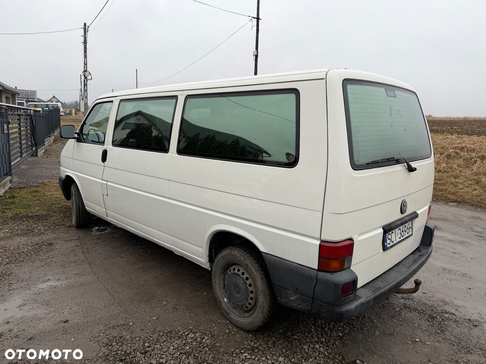 Volkswagen Caravelle - 4
