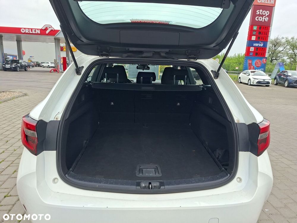 Toyota Corolla 1.8 Hybrid Comfort - 13
