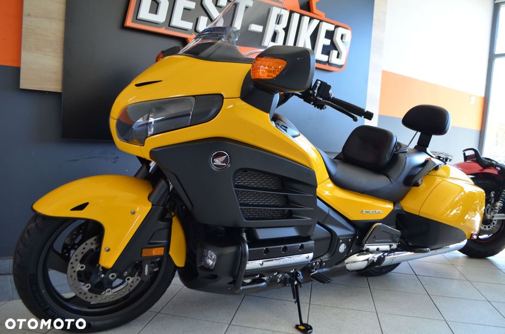 Honda GL - 19