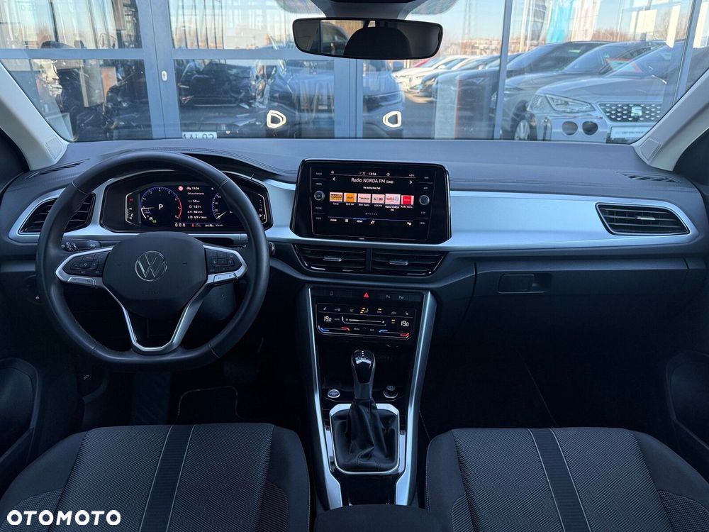 Volkswagen T-Roc - 10