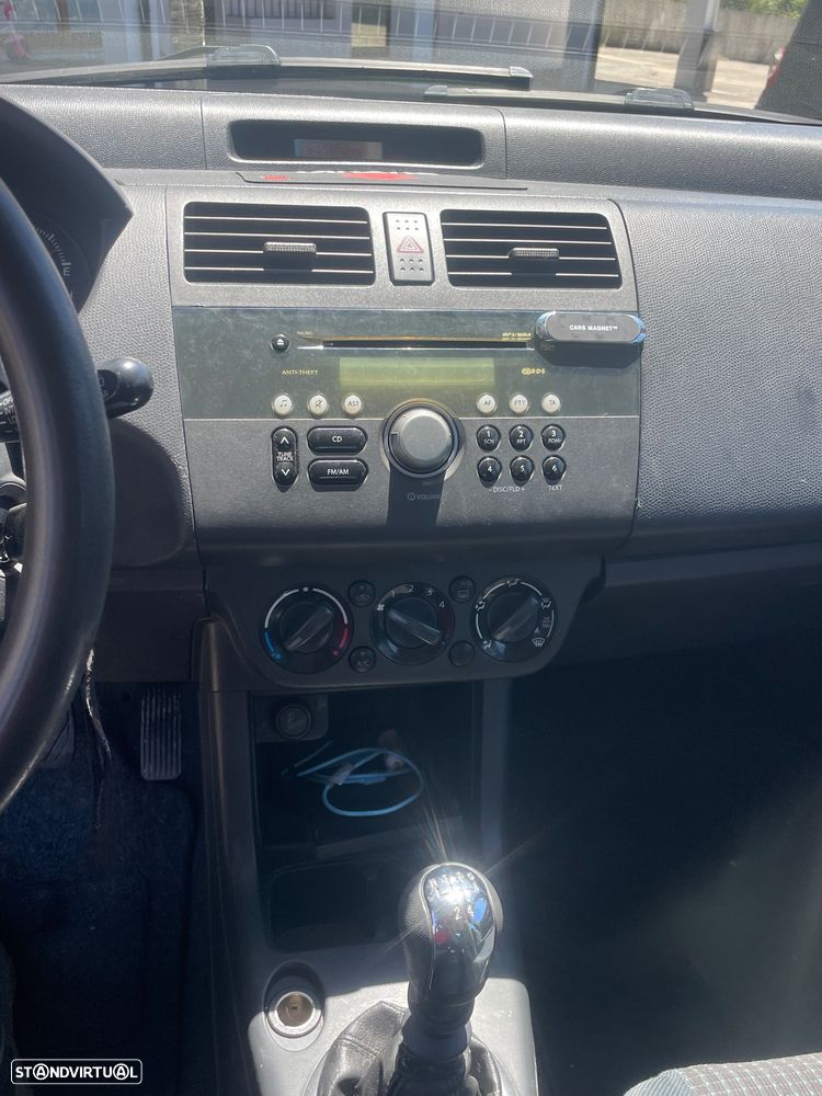 Suzuki Swift 1.3 DDiS GL - 23