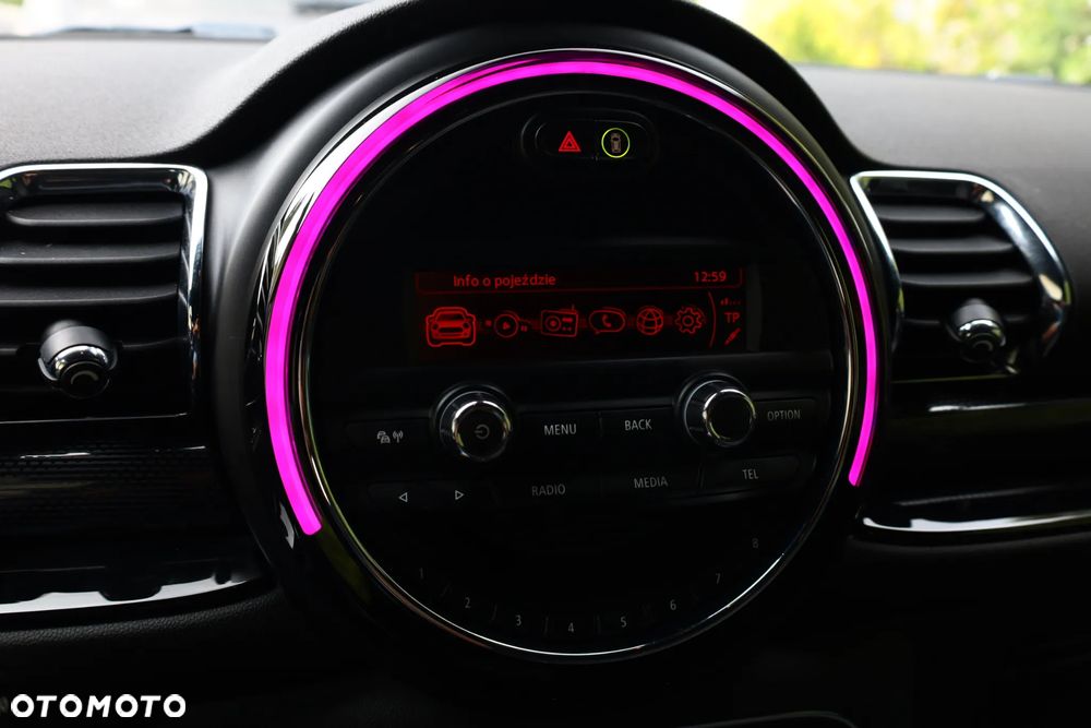 MINI Clubman Cooper Essential Trim - 25