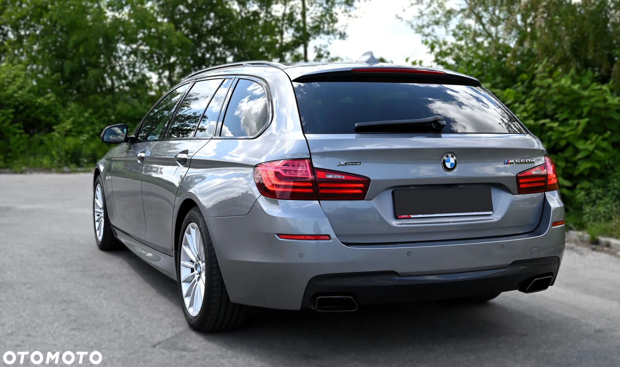BMW Seria 5 M550d xDrive Touring Sport-Aut - 16