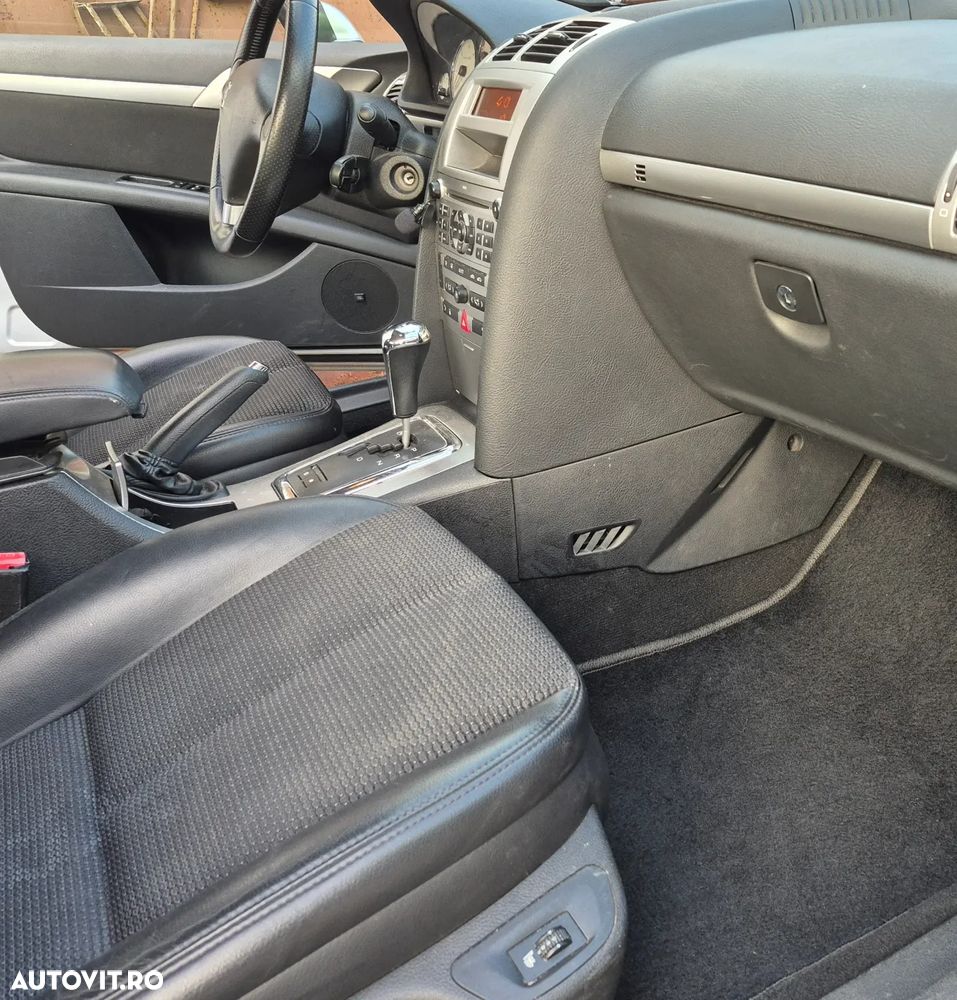 Peugeot 407 HDi 135 Automatik JBL - 38