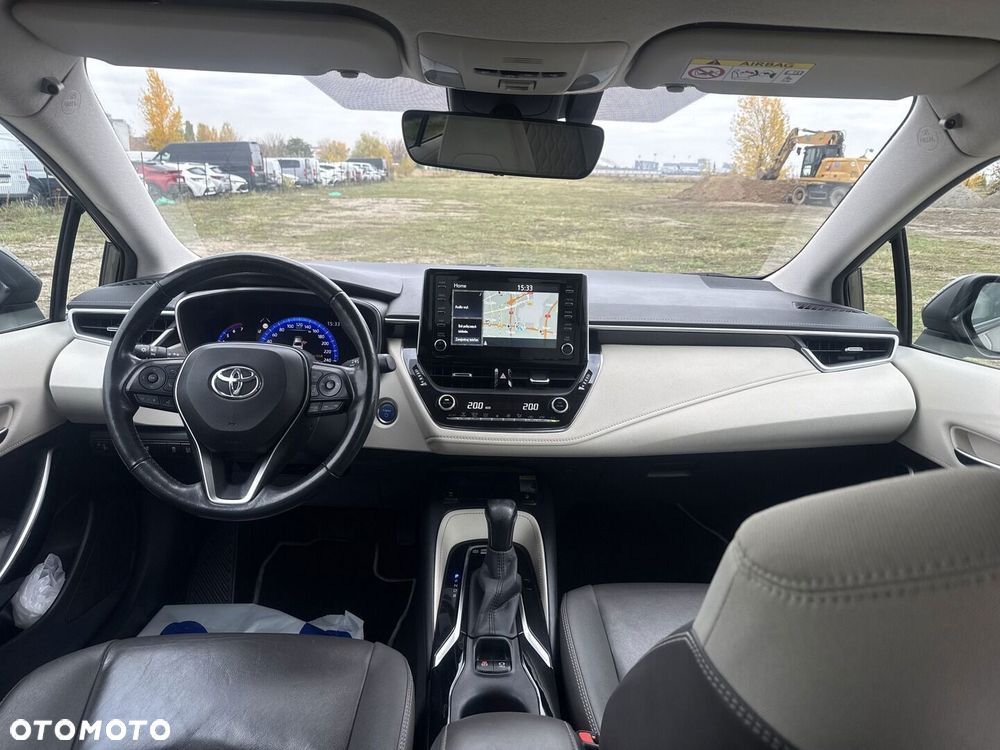 Toyota Corolla 1.8 Hybrid Executive - 12