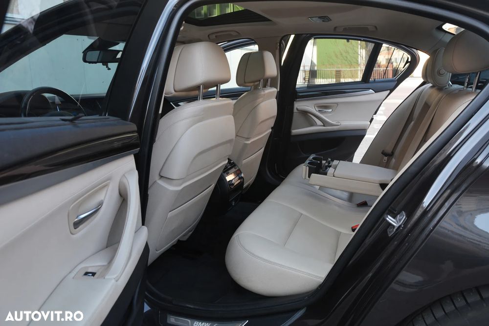 BMW Seria 5 530d Aut. - 13