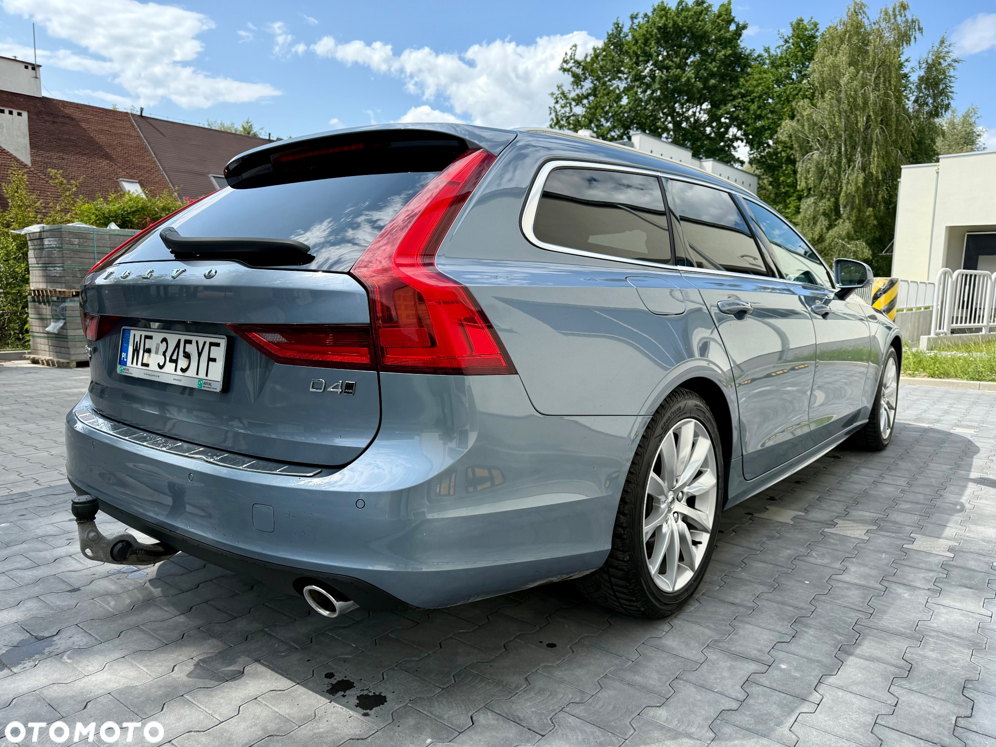Volvo V90 D4 AWD Momentum - 11