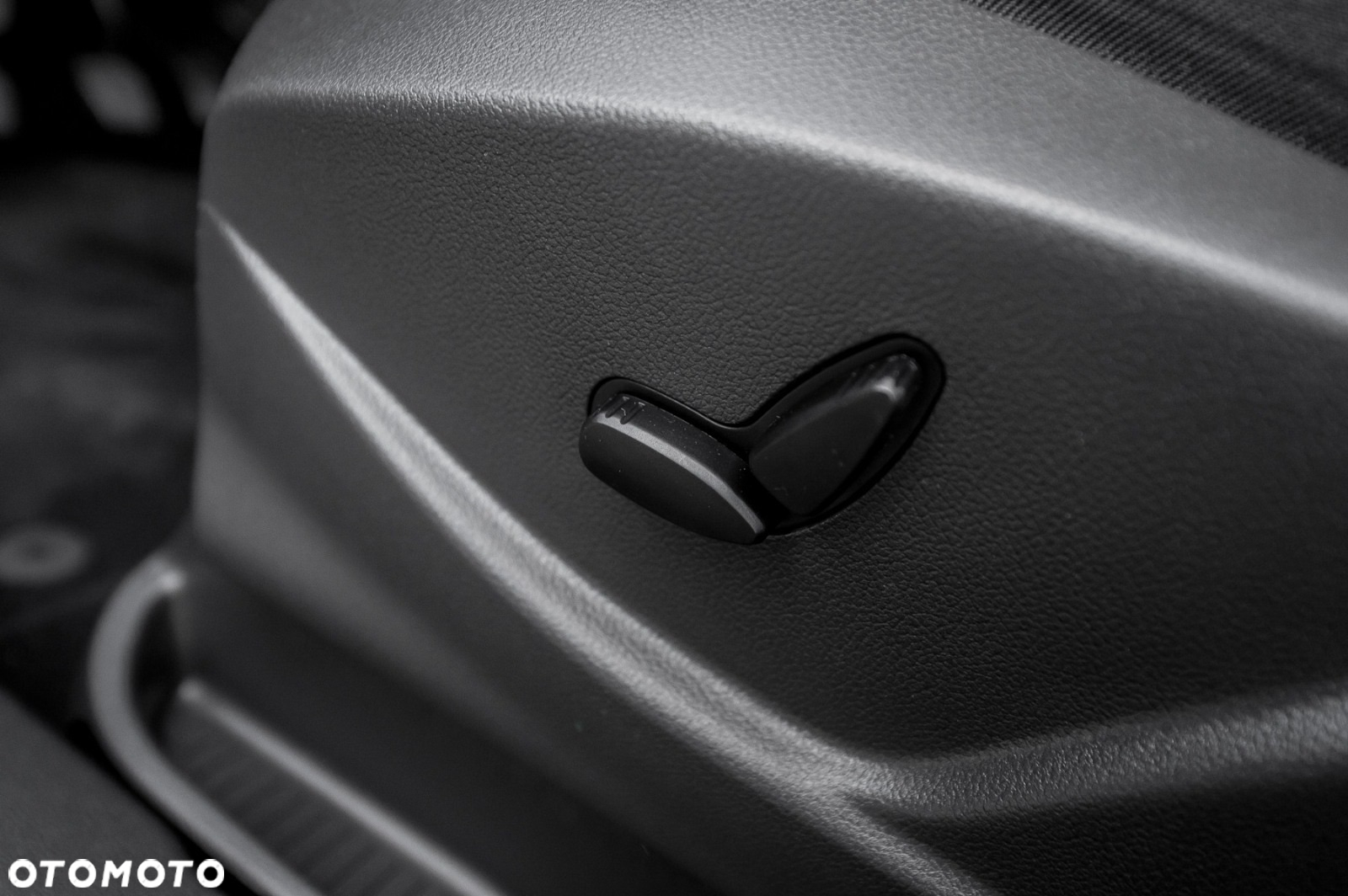 Ford C-MAX 1.5 EcoBoost Start-Stop-System Titanium - 23