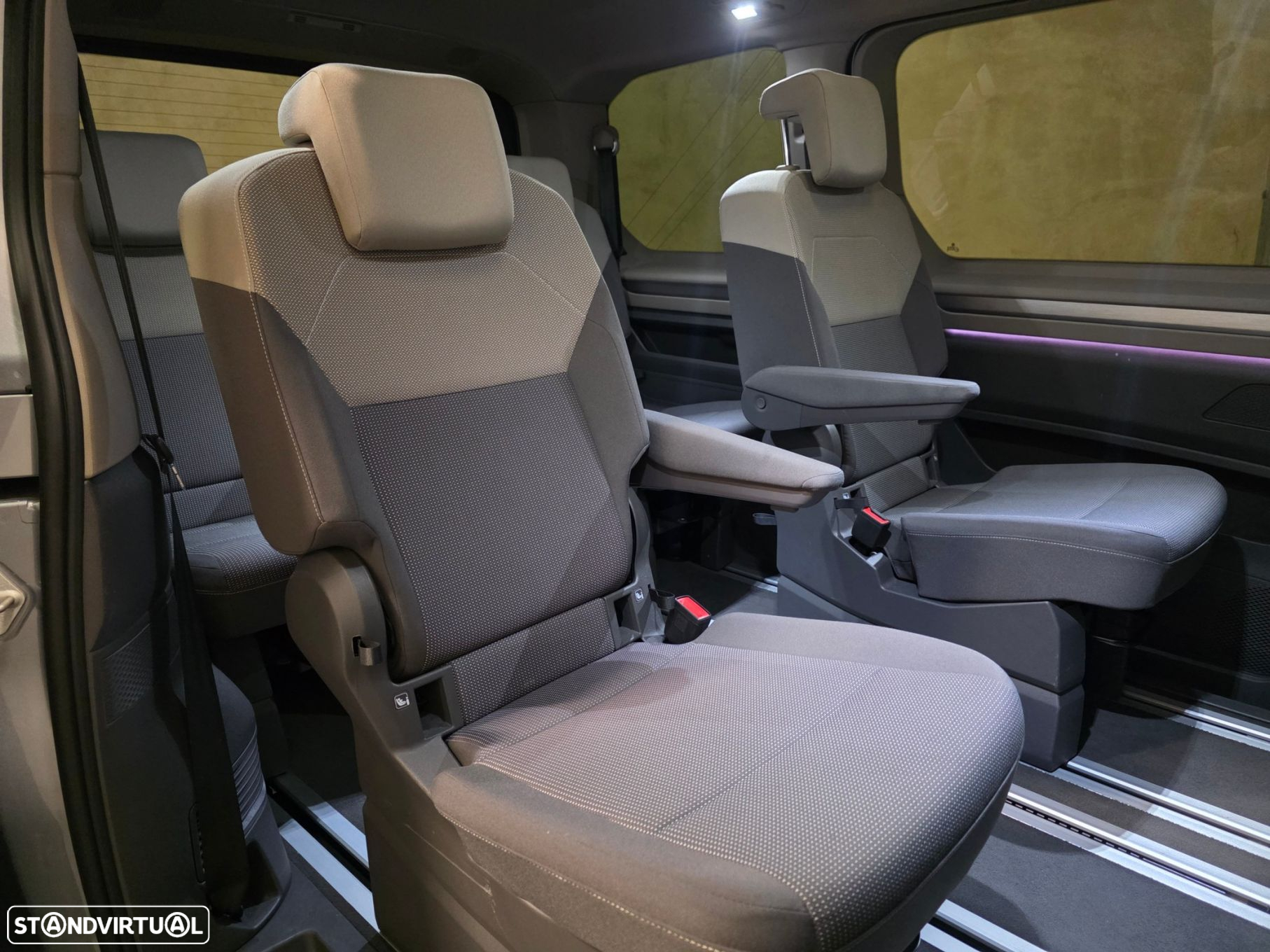VW Multivan 2.0 TDI Life DSG - 36