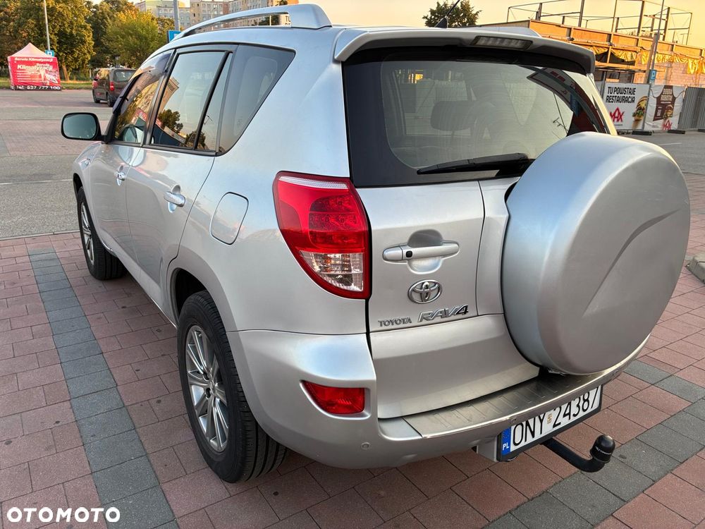 Toyota RAV4 2.2 D-4D Prestige - 13