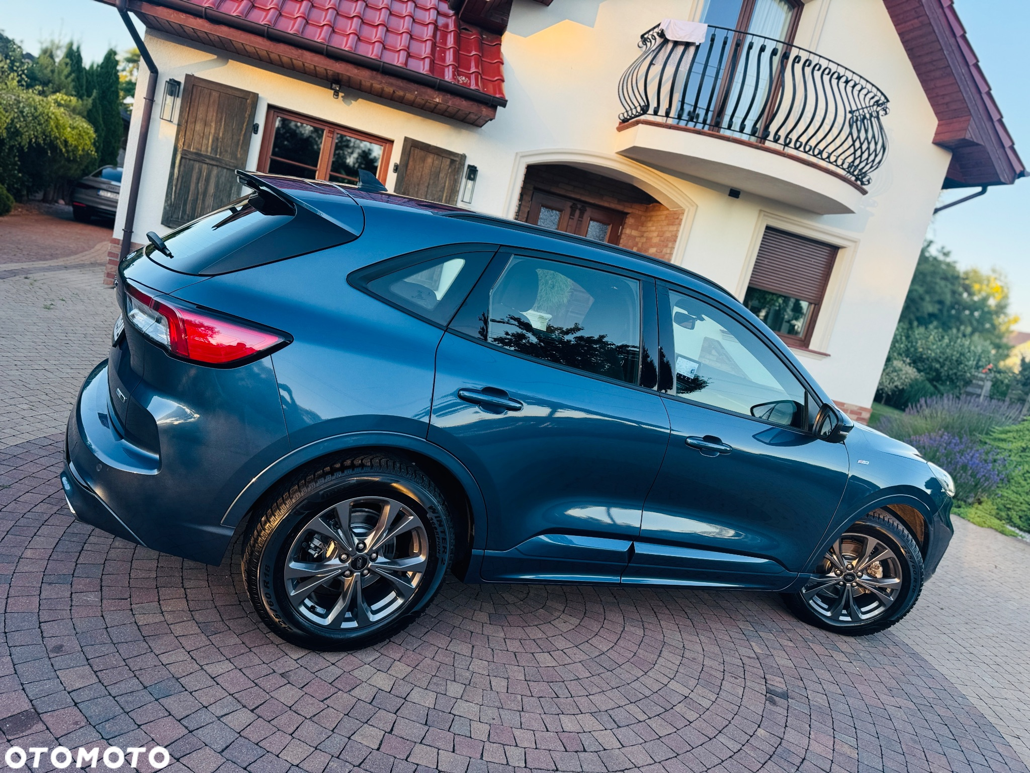 Ford Kuga 2.0 EcoBlue mHEV FWD ST-Line - 4
