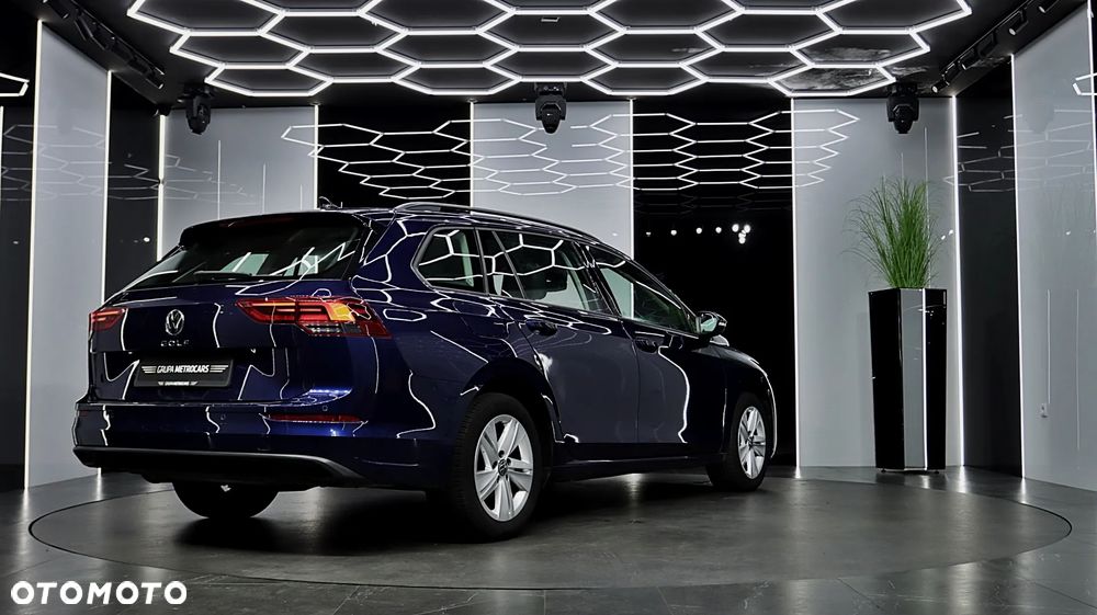 Volkswagen Golf VIII 2.0 TDI Life - 8