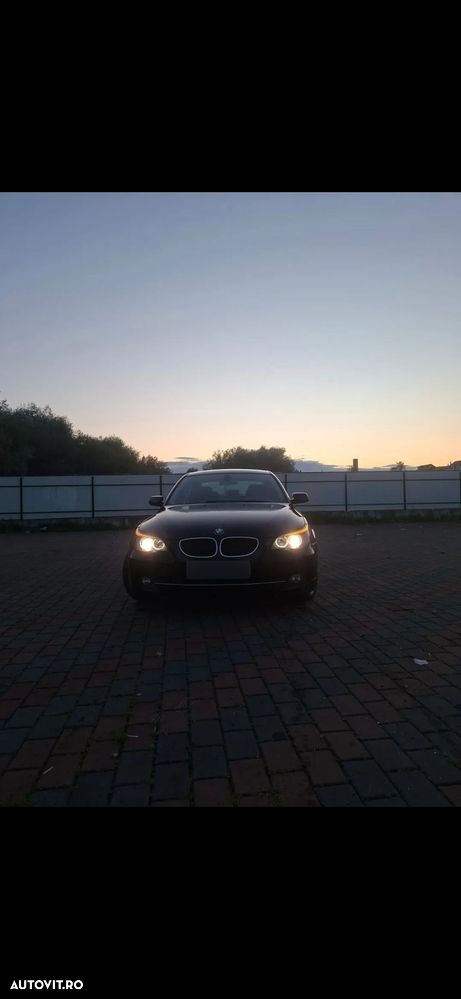 BMW Seria 5 520i - 8