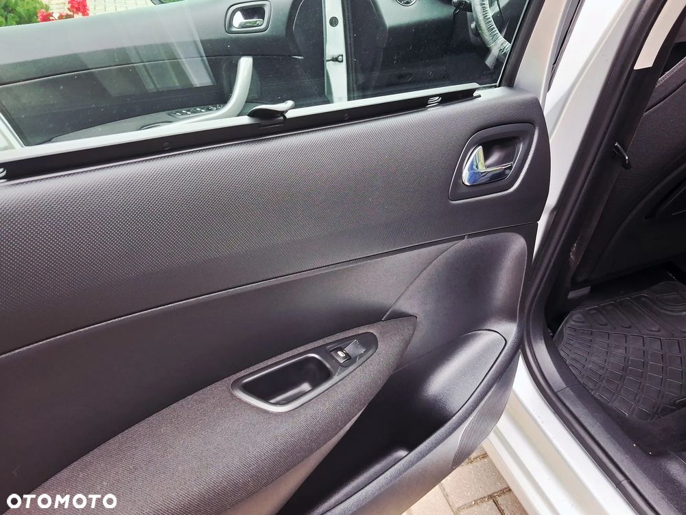 Peugeot 308 - 11