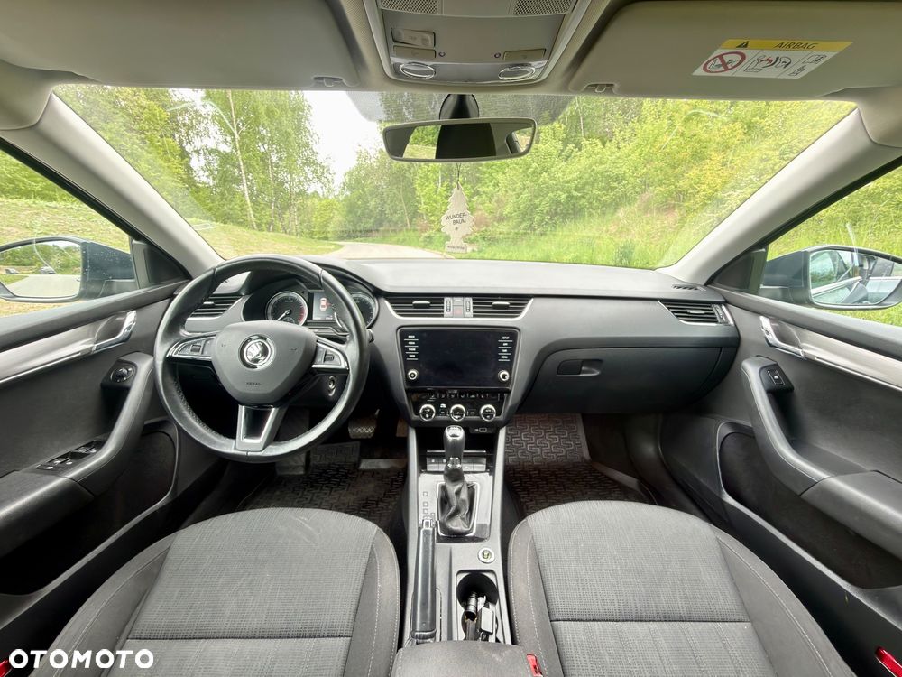 Skoda Octavia 1.4 TSI Style DSG - 6
