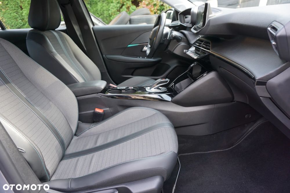 Peugeot 208 PureTech 100 EAT8 Active Pack - 17