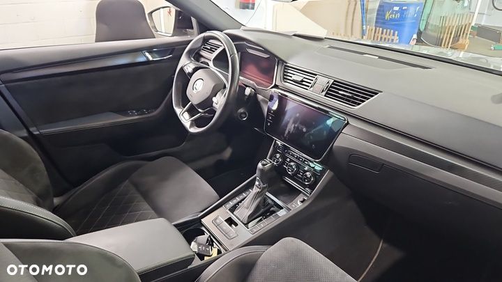 Skoda Superb 1.4 TSI Plug-In Hybrid Sportline DSG - 10