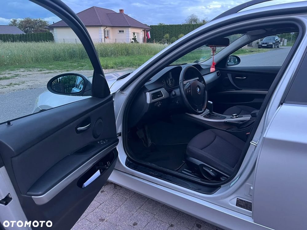 BMW Seria 3 - 11